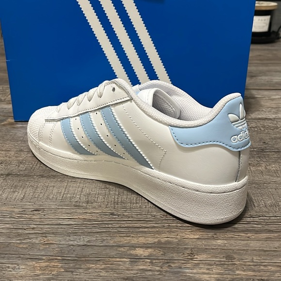NWT Adidas Originals Superstar XLG Women's Shoes - White/Baby Blue - IF3003 - Picture 6 of 10